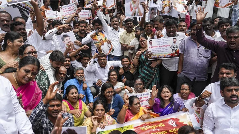 Police in Karnataka book protesters after attempt to block  Chief Minister’s convoy during private visit