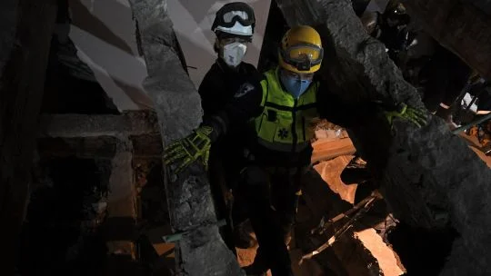 Colombia enters 'final phase' of quake search as toll clears 265