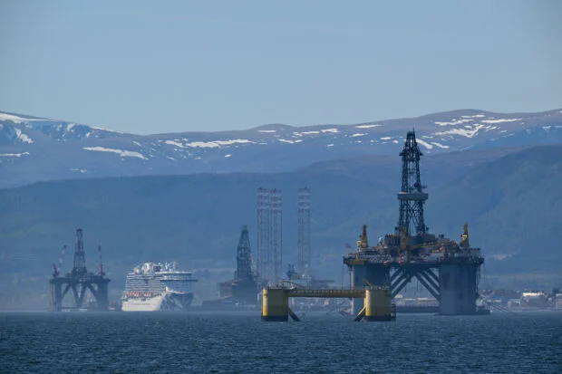 Oil prices rise, stocks mixed ahead of crucial US inflation data