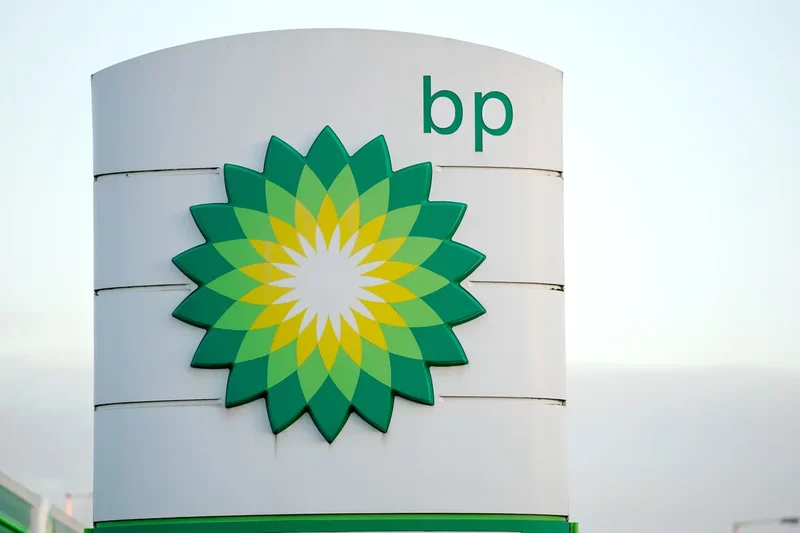 BP profits soar to four-year high after boost from Iran war
