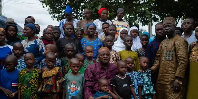 Nigerian security forces rescue 300 kidnapping victims