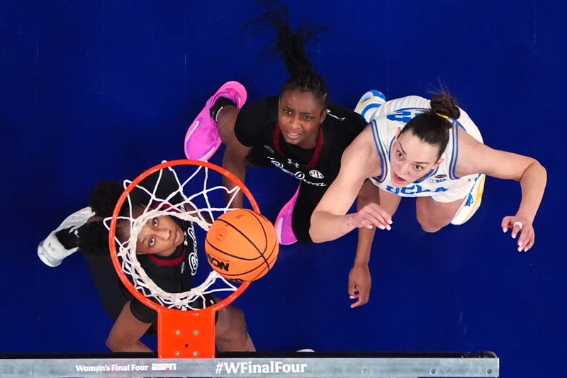 Mortgage rates ease again, but remain higher than this time last year