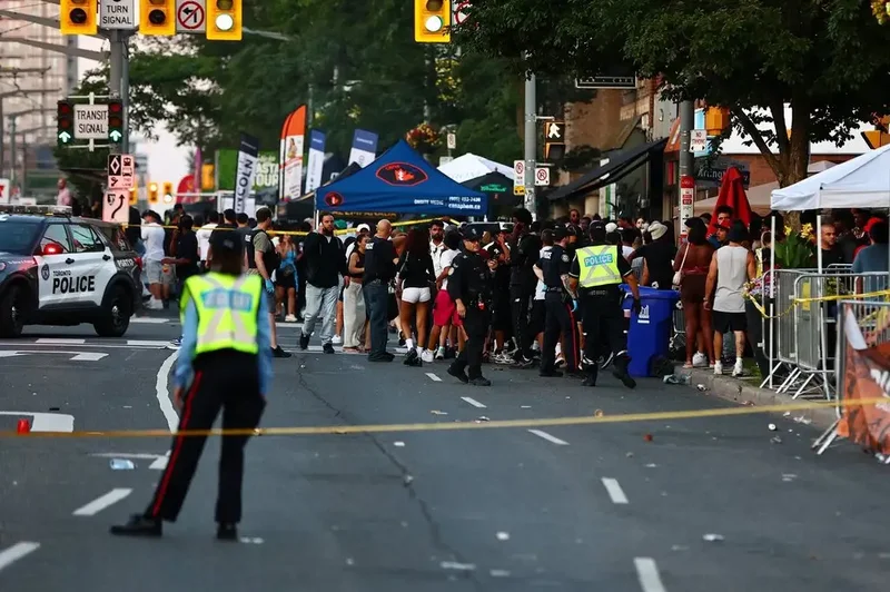 Suspects arrested in Salsa on St. Clair shooting, Toronto police chief says