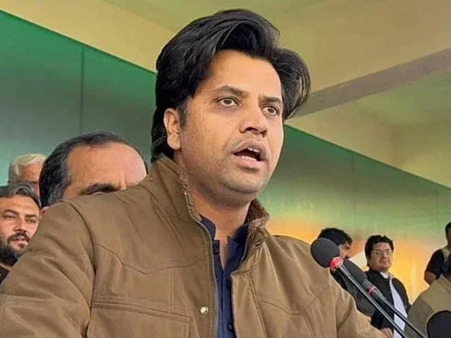 Minister demands transparency over Imran's health