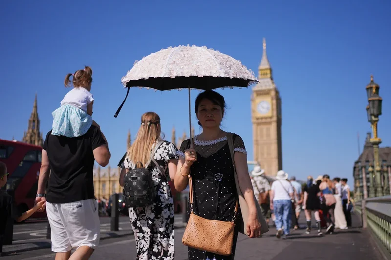 Hot weather and World Cup spending boost drives UK business recovery
