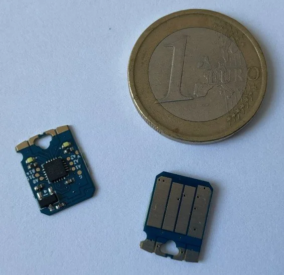 Comu Fits a 144MHz CH32V203 RISC-V Board Inside a USB-A Port