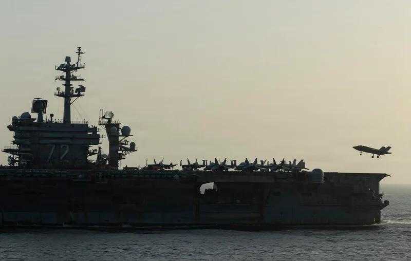USS Abraham Lincoln Faces Poor Morale From Twice Extended Deployment
