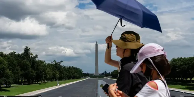 US reports hottest month on record in July