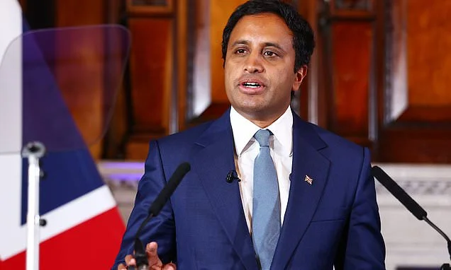 Reform pledges new 'Deliveroo Law' that would imprison bosses using illegal migrants and announces plans to set up a 'Turkish Barbers tip line' for Brits to report suspicious high street shops