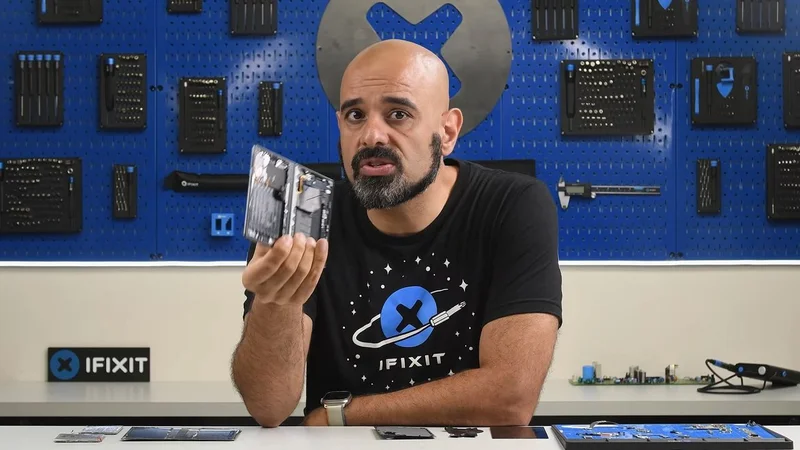 iFixit showed the shocking damage dust can do to the Samsung Galaxy Z Fold 8 — and the iPhone Ultra needs to solve this