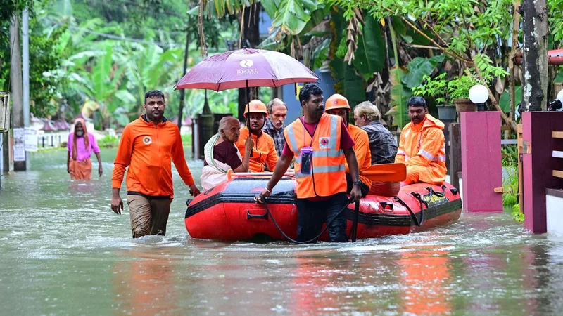 Floodwaters breach new areas in Kottayam and Pathanamthitta