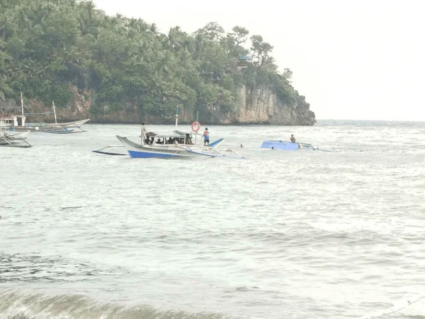 16 rescued after passenger boat sinks off Romblon town