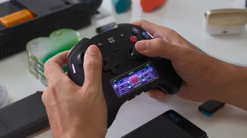 Genki’s New High-End PC and Switch 2 Controller Has a Built-in Screen and Onboard OS
