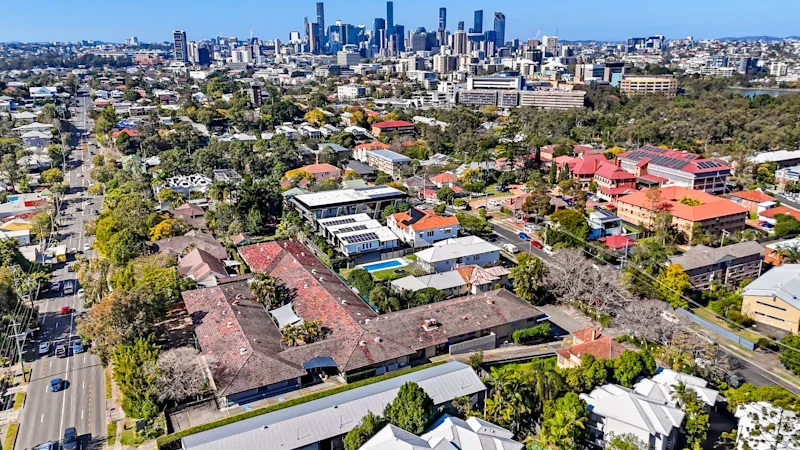 Builder-developer brothers buy Toowong Private Hospital site