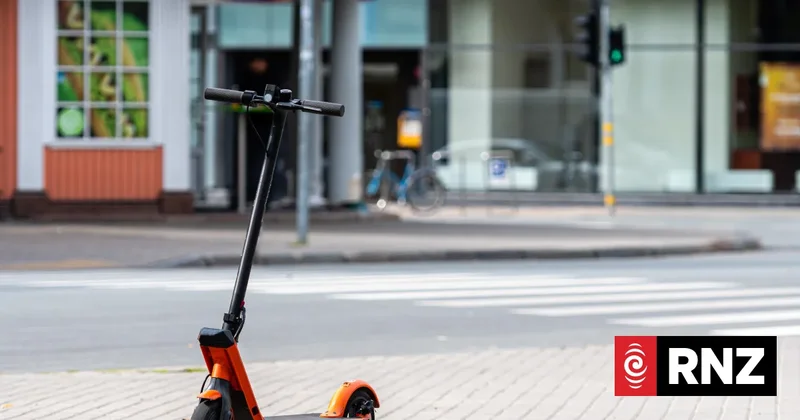 E-scooter riders will not have to hand signal for turning once in cycle lanes
