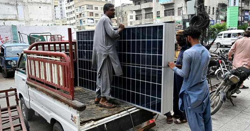 Can fuel-reliant South Asia survive the next global conflict?