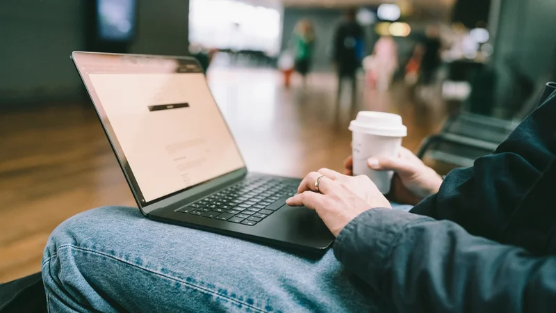 Here's Why Microsoft Is Encouraging Users to Stay Off Public Wifi Networks