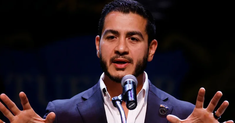 Abdul El-Sayed to face Republican Mike Rogers after Michigan Senate primary win
