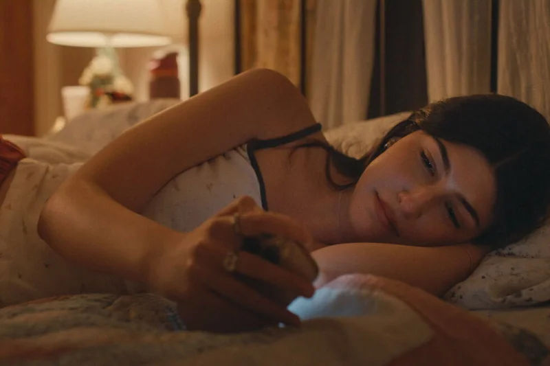 Movie Review: Sunny Sandler is sweet — and sunny — in theater-kid dramedy ‘Don’t Say Good Luck’