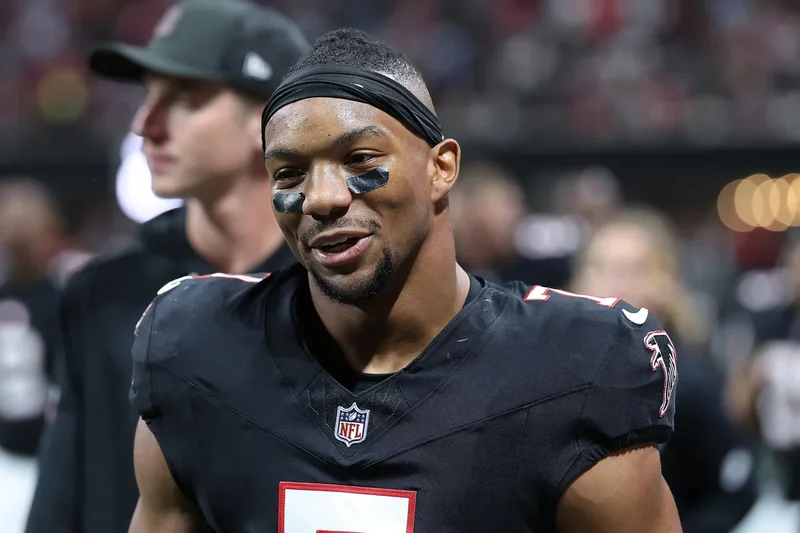 Bijan Robinson set to become highest-paid NFL running back ever after agreeing new Falcons contract