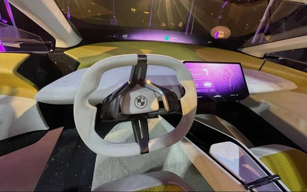 BMW Executive in 2023: No Plans to Sell in-Vehicle Ads