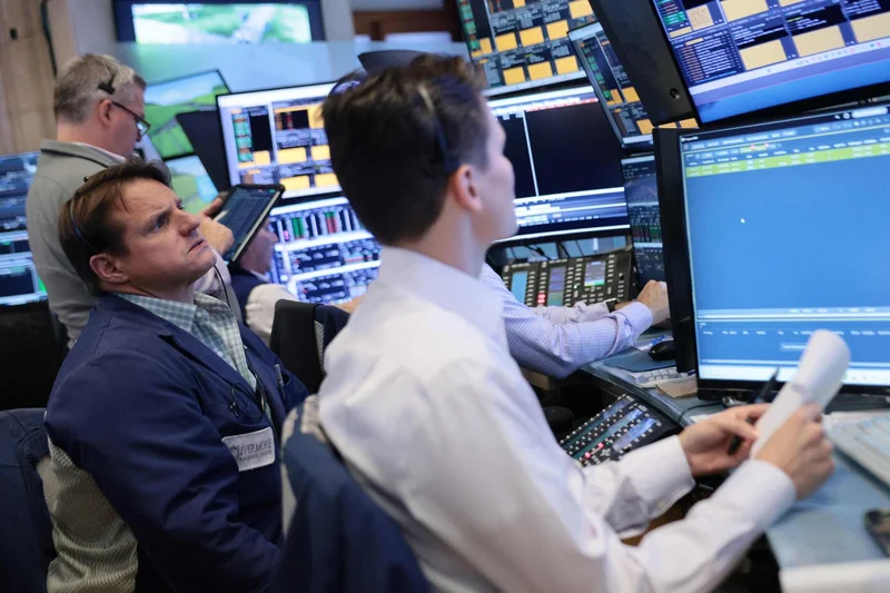 Sinking AI stocks pull Wall Street further from its record