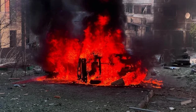 Repeated guided bomb strike on Zaporizhzhia: Injury toll rises to 31, one woman dead