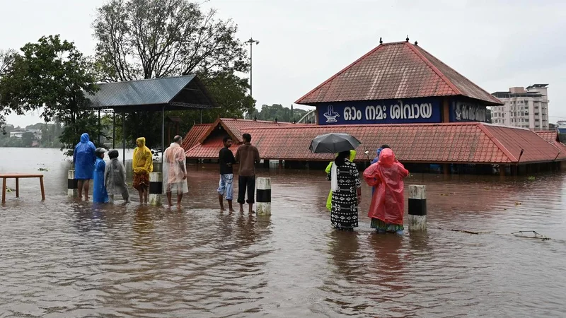 Ernakulam gets relief from rain scare as water level recedes in flood-hit areas