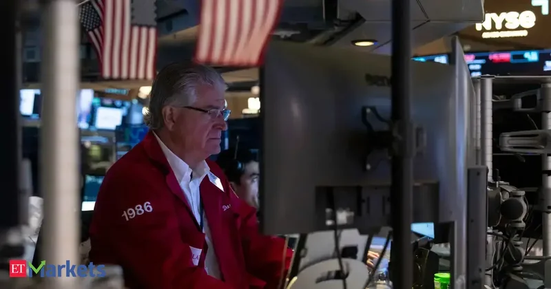 US stocks: US market slips as oil prices rise, retail results awaited