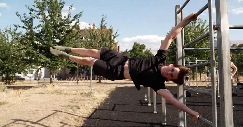 London building outdoor gyms with knives taken off streets