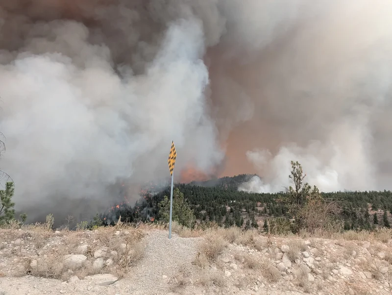 Wildfires force more than 20,000 residents to flee from Okanagan Lake communities