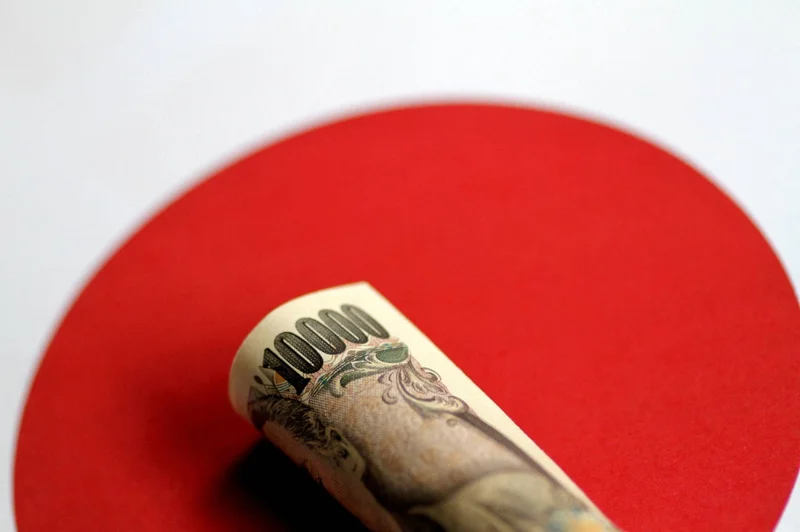 Yen surrenders nearly half its gains from U.S.-Japan intervention