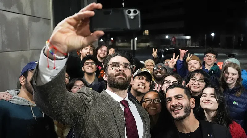 Hasan Piker, Abdul El-Sayed mock James Carville threatening to leave Democrats and 'sweetening the deal'