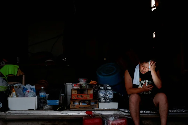 Kumamoto quake survivors battle intense heat as death toll rises to 36