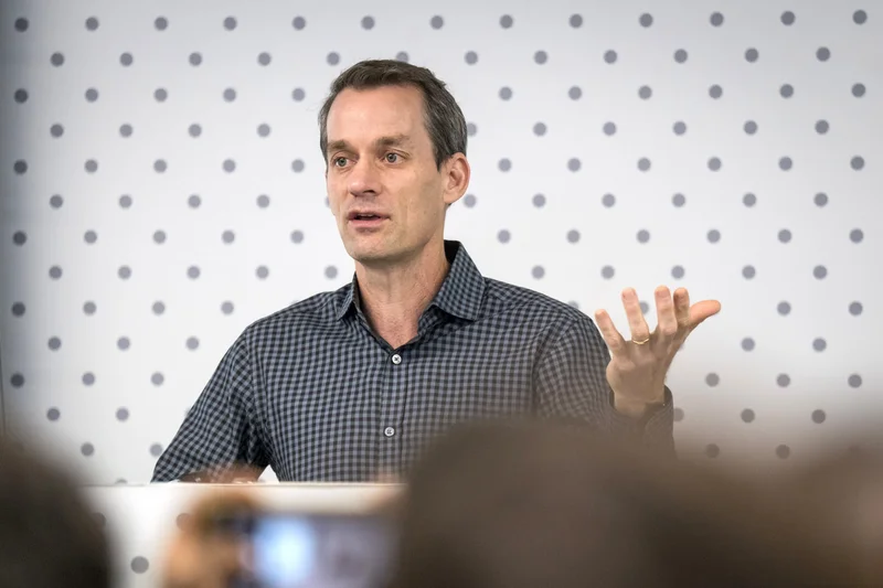 Google chief scientist Jeff Dean leaving in AI reshuffle after 27 years at company