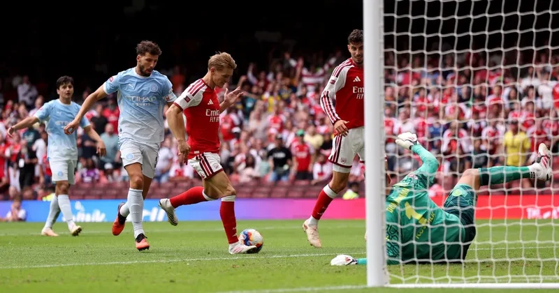 Arsenal cruise to 3-0 win over Manchester City in Community Shield