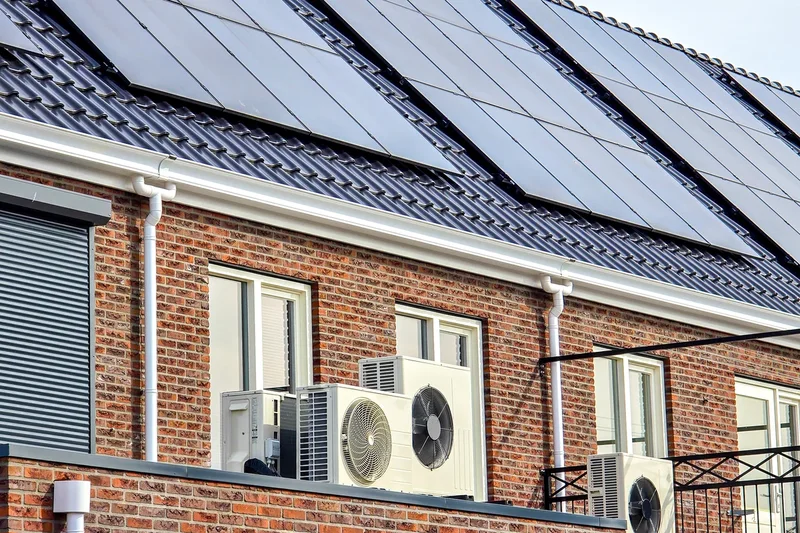 How much electricity do solar panels actually produce for your home? Our experts find out