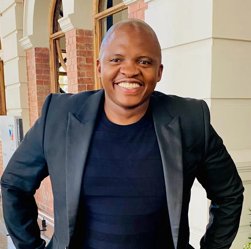 Mfundo Ngqabishe