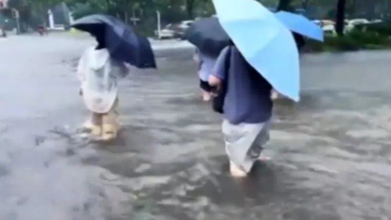 China evacuates a million from homes as Typhoon Dolphin arrives