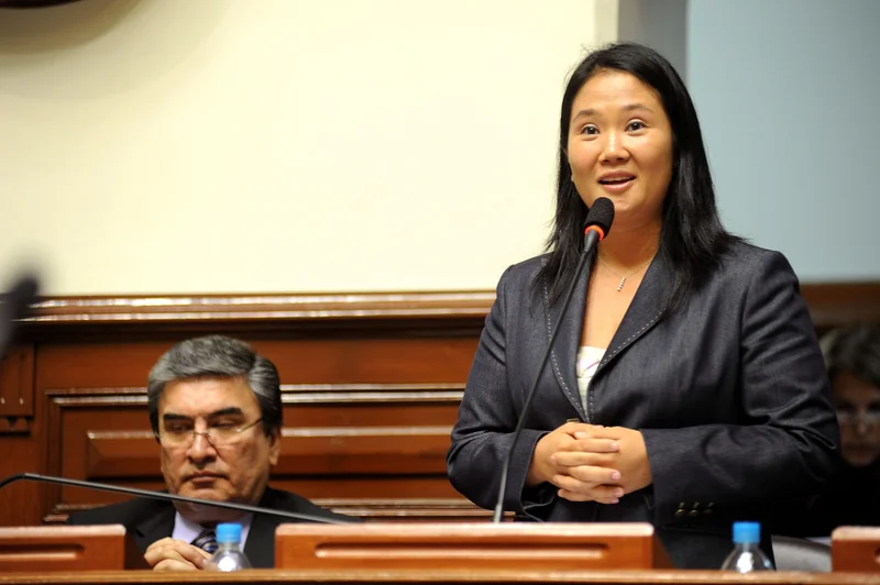 Peru Weighs Cutting Ministries, But No Plan Yet