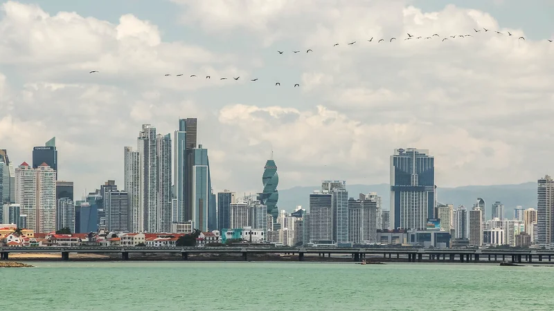 Panama Extends Cuban Transit Visa to 2029