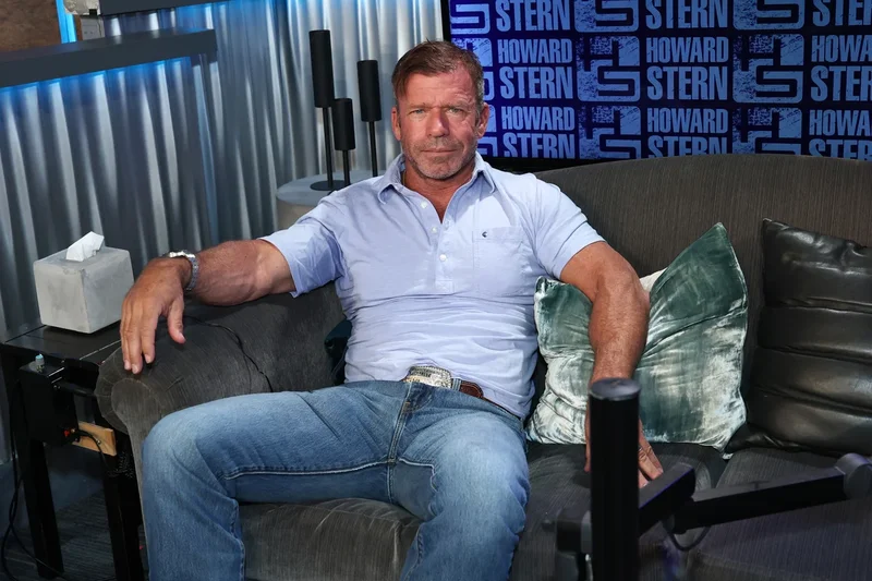 Yellowstone fans accuse Taylor Sheridan of hypocrisy after he ditches previously announced spinoff