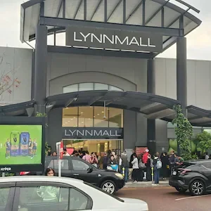 Man facing charges after revealing fake weapon lodged in waistband to staff at LynnMall shop