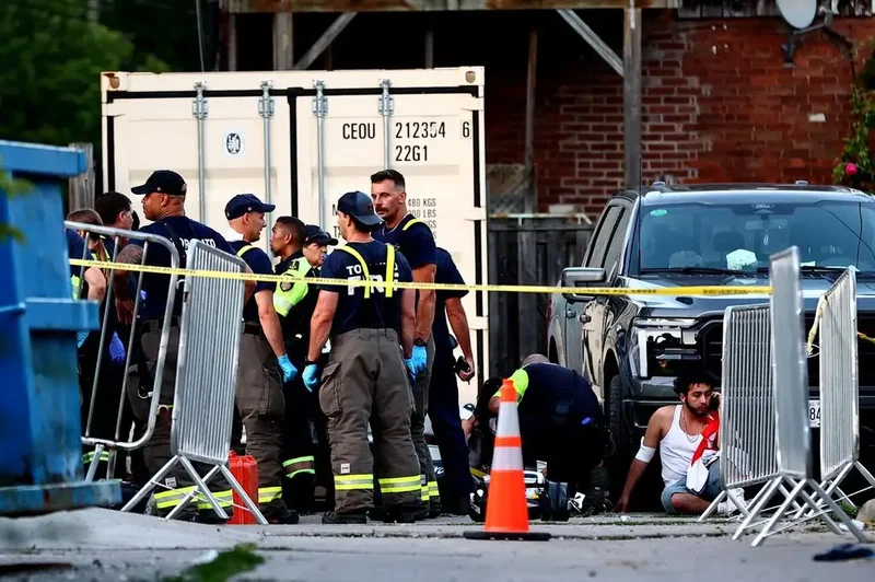 Two 18-year-olds facing 37 charges in deadly Salsa on St. Clair shooting
