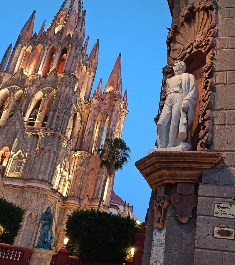San Miguel de Allende Guide: Wine, Art, and Food