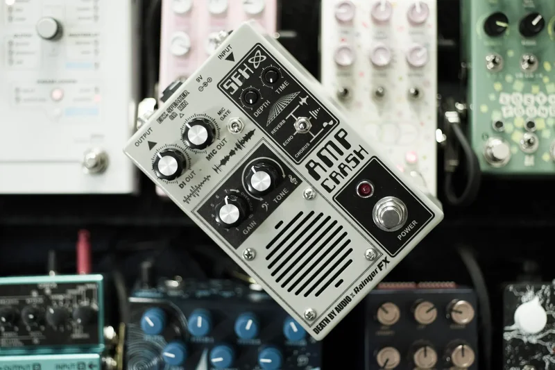 This tiny guitar amp is the most unhinged distortion pedal I’ve ever used