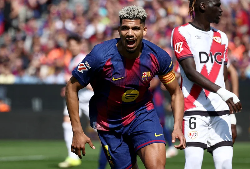 Liverpool Signs FC Barcelona Defender Ronald Araujo In Shock Transfer