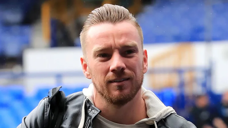 EPL: ‘He has no competition’ – Jamie O’Hara names player to win Golden Boot this season