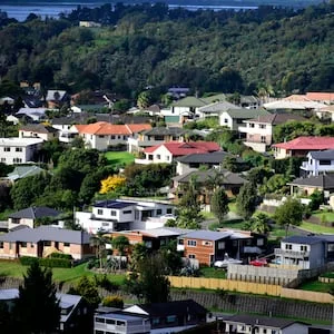 QV House Price Index shows average house prices fell 1.5% in July quarter as winter chill hits
