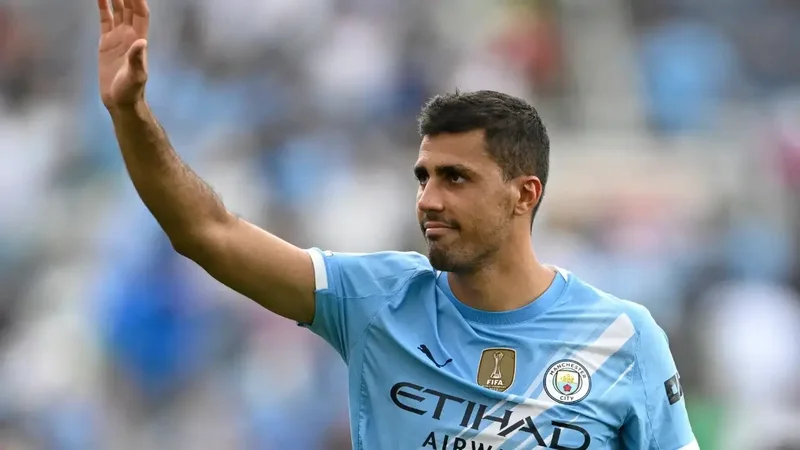 Manchester City reject Barcelona's opening offer for Rodri